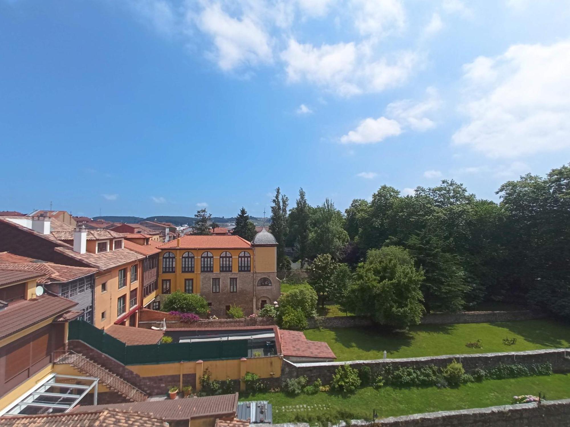 Piso Aviles Centro Parque Ferrera מראה חיצוני תמונה